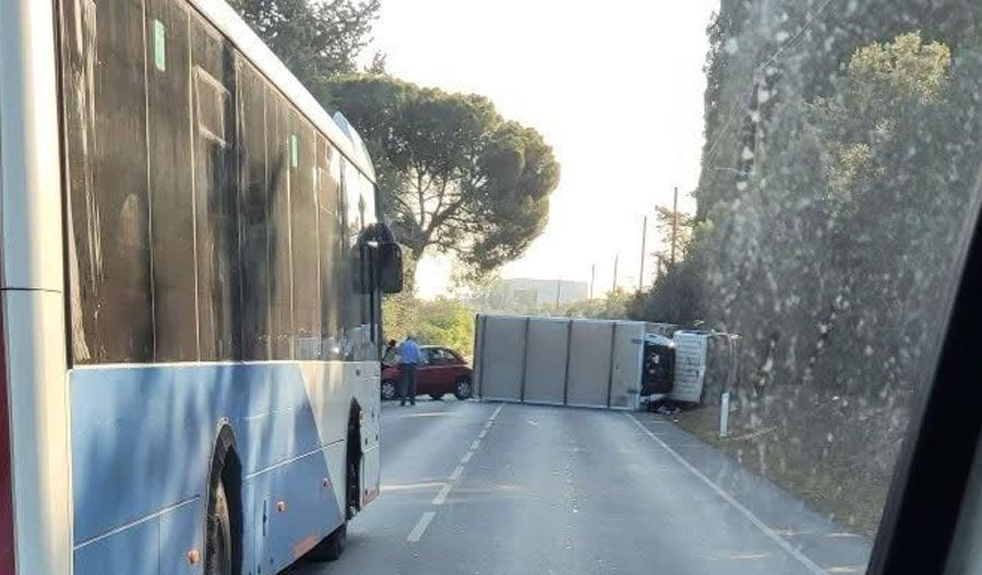 Woman killed in early morning crash on Makarios Ave