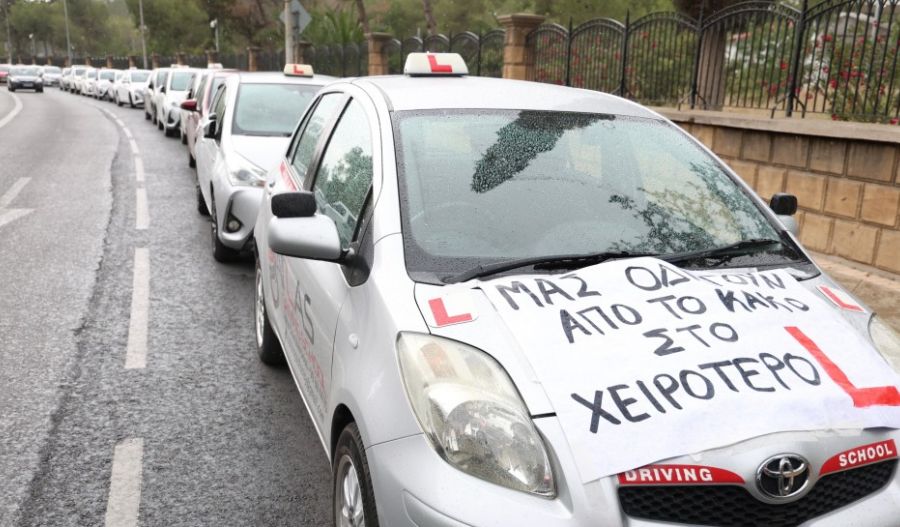 Driving instructors hit the brakes on exam delays