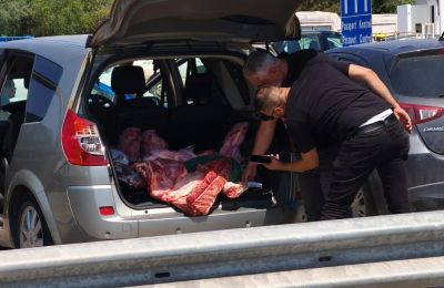 Smuggled red meat discovered in unhygienic conditions during police raid in occupied north. Photos courtesy of Cyprus Mirror