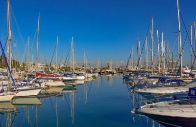 Pollutant spread prevented after vessel sinks in Larnaca Marina. Photo courtesy of Larnaca Marina Google