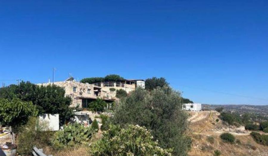 Land dispute turns bloody in Paphos village
