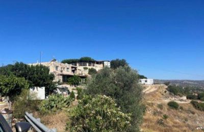 Land dispute turns bloody in Paphos village