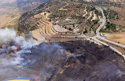Advanced control center mobilized as wildfire spreads in Paphos community.  Photo courtesy of 24news