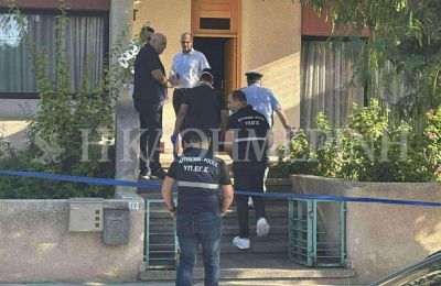 Man calls police after fatally stabbing his father