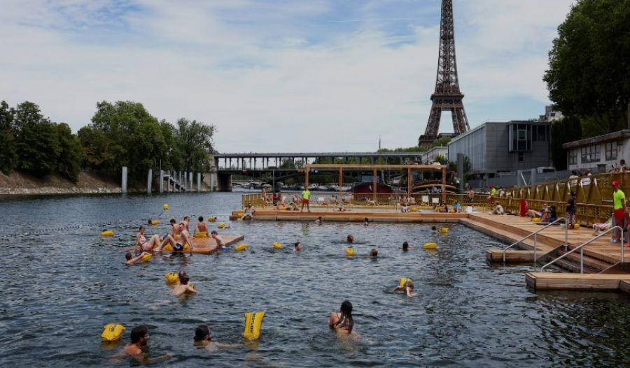 Swimming in the Seine after 100 years. (Reuters photo)