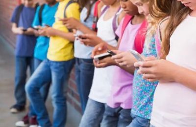 Schools report better focus, social behavior, and academic performance after device ban. Photo credit: Unsplash
