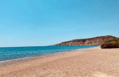 Quick action limits petroleum spill near Limassol; no lasting effects reported. Photo credit: Unsplash