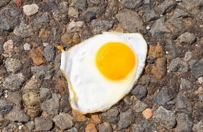 Authorities urge caution as inland temperatures climb to 44°C amid persistent high pressure. Photo credit: Unsplash
