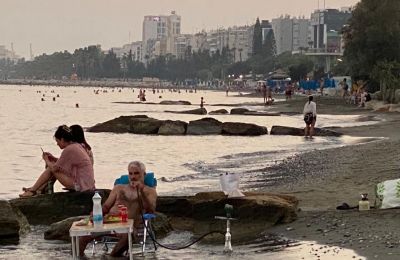 Scorching 44°C heat grips Cyprus and red alert for fire risk