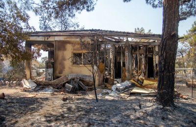 Financial support and housing relief announced to help families recover from devastating fires in Limassol. Photo courtesy of talanews.blogspot.com