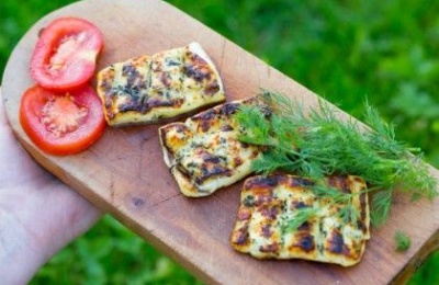Celebrate Cyprus’ iconic cheese with tastes, traditions, and activities for all ages. Photo credit: Unsplash