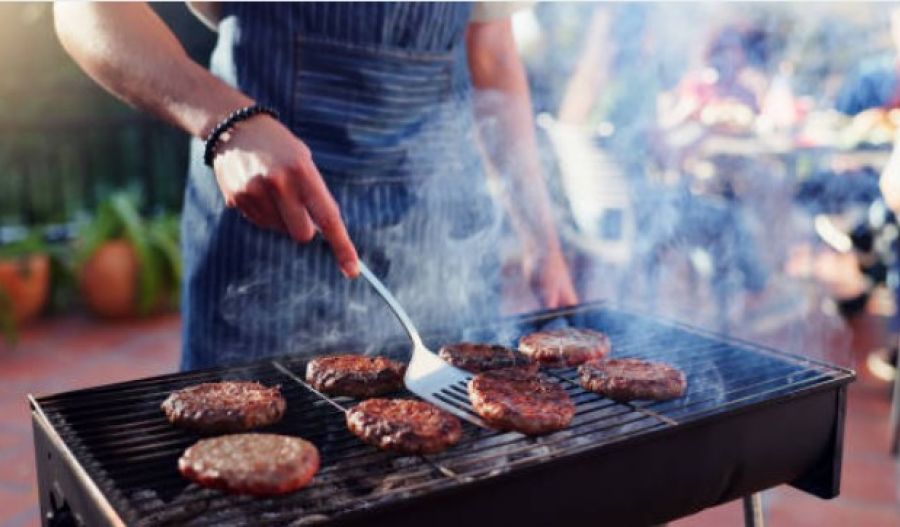A sunset event full of flavors, music, and vibes!  Photo credit: Unsplash