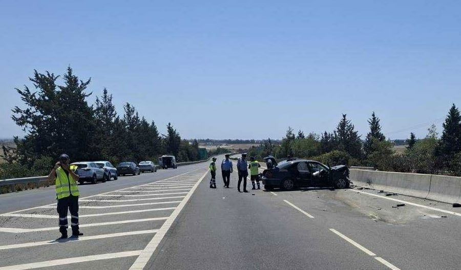 Head-on collision near Larnaca airport turns fatal (photos)