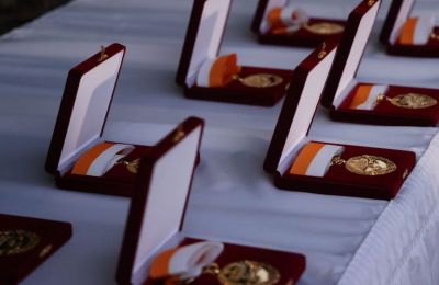 Christodoulides honors eight expats for lifelong service to Cyprus (photos)
