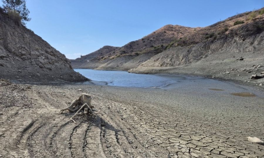 Cyprus’ major dams nearly dry as summer ends
