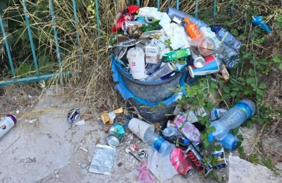 Unchecked litter problem at Kritou Terra. Photo credit: 24news