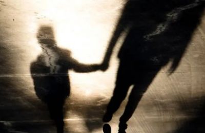  Father tries to hand over child, says he can’t cope with care. Photo credit: Unsplash