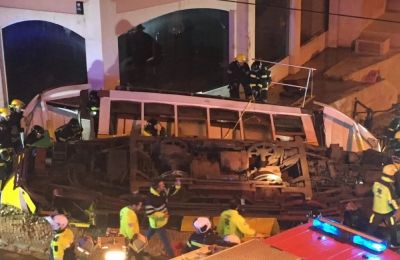 Lisbon in mourning as iconic cable car crashes