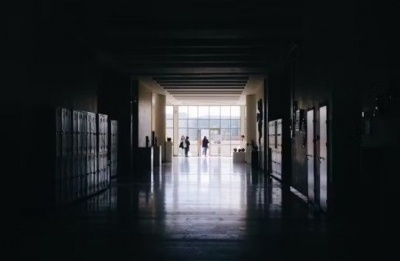 Students say broken air conditioners leave classrooms sweltering, accuse minister of failing to deliver on promises. Photo credit: Unsplash