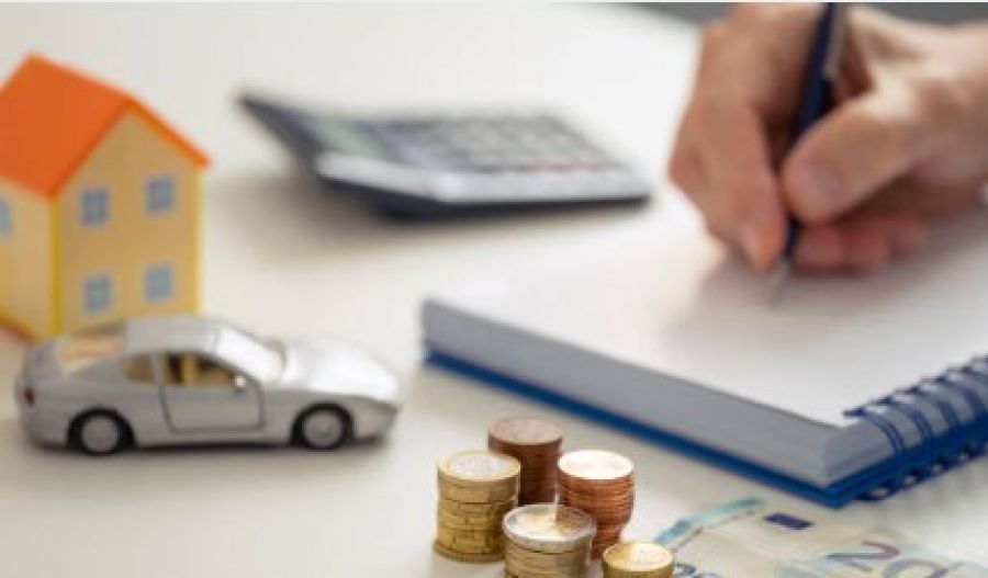 Corporate debt remains high with lower investment activity across non-financial sectors. Photo credit: Unsplash