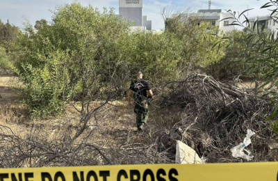 Police investigate hidden firearms in Engomi as forensic tests are pending. Photo credit: 24news