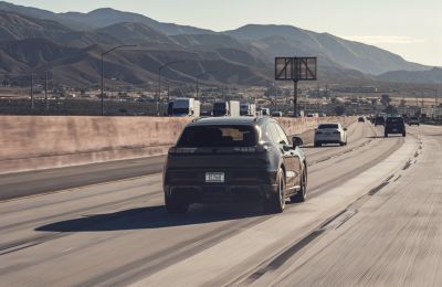 Innovative high-voltage system in the Cayenne Electric: performance meets efficiency