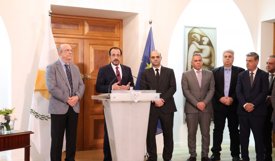 Key changes include clearer employer policies for non-eligible workers and biennial minimum wage adjustments, with a review set for 2028. Photo credit: PIO/Eleni Chatzivasili