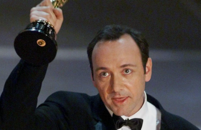Kevin Spacey: From Hollywood star to nightclub shows in Cyprus (video)