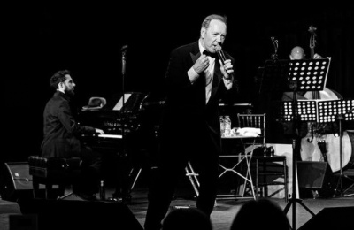 Kaiser Soze, err Kevin Spacey performs in front of a live, Limassol audience. Photo credit: @ark_productions_cyprus Instagram