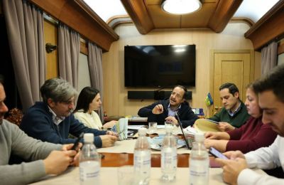 Christodoulides rolls into Kyiv for face-to-face talks with Zelensky