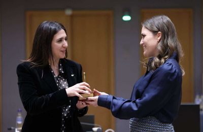 Cyprus takes over EU Council Presidency with symbolic gift exchange