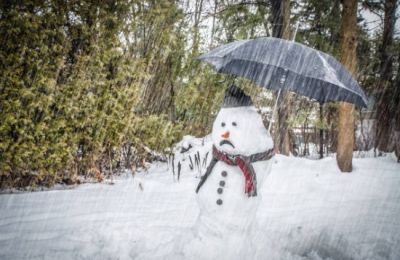 Low-pressure system moving east across the Mediterranean expected to bring showers and isolated storms before December 23. Photo credit: Unsplash