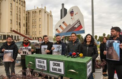 Demonstrators warn proposed education law changes threaten secular schooling and call for greater transparency. Photo credit: @Kibrisligazetesi Facebook
