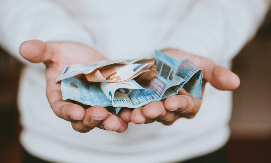 Cyprus' new minimum wage of €979 kicks in today, but is it enough?