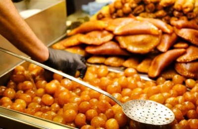 Where to find the island’s most beloved fried sweets, from classic syruped to modern stuffed creations. Photos: Unsplash