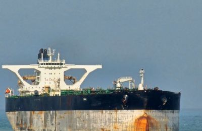 U.S. seizes Russian oil tanker (video)