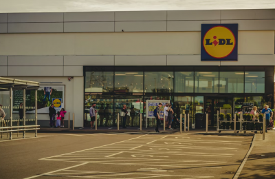 Lidl Cyprus grants additional benefit of €350 for each member of its team