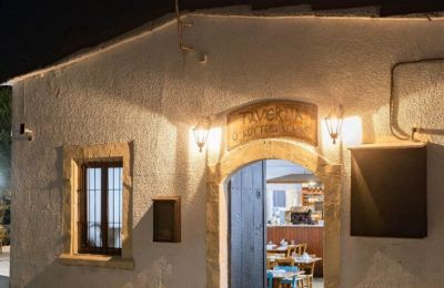 Hit the road… for meze!