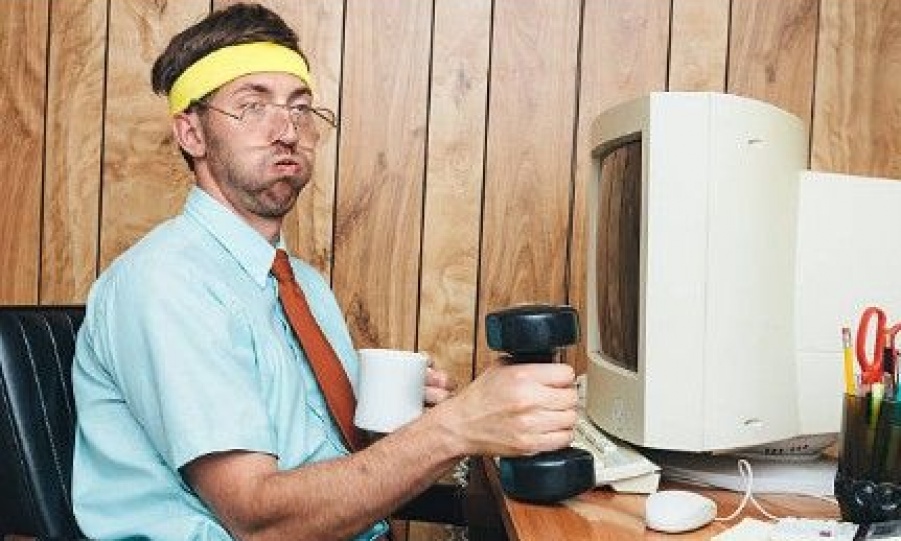 Monday weather haze: Dust and clouds welcome you back to the grind