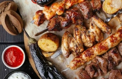 From midday grilling to late-night dancing, these places bring the real festive vibe. Photo credit: Unsplash