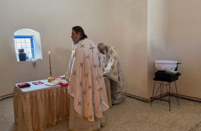 The Municipality of Lapithos arranged the service for the third time, following efforts by Mayor Soula Mourettou and the municipal council.