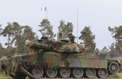 The French Leclerc, which evolved from the AMX-30, and Germany’s Leopard are the frontrunners to replace the first batch of Russian T-80U tanks.