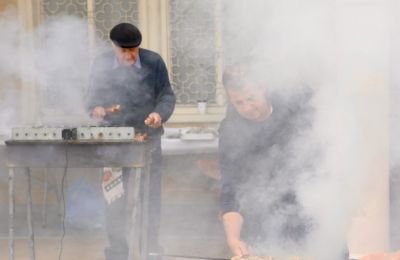 Smoke, meat and questionable decisions: Tsiknopempti is back