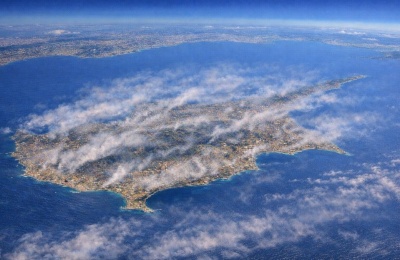 Hold onto your souvlakia; winds are hitting a very strong 6 Beaufort in the south. File photo AI