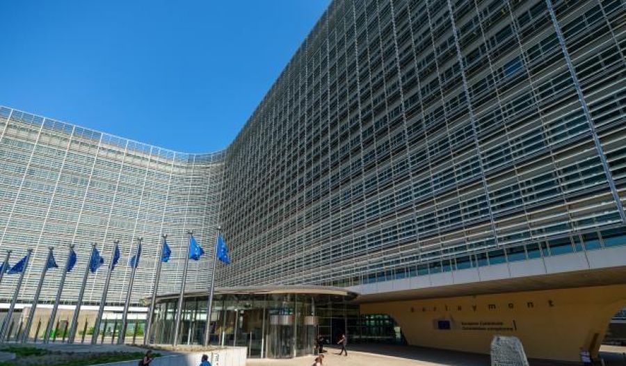 Belgian police raid EU Commission offices over €900 million property sale