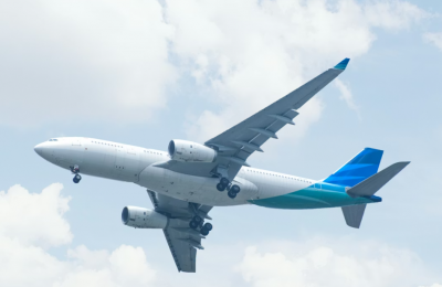 EU warns airlines to avoid Iranian skies until end of March