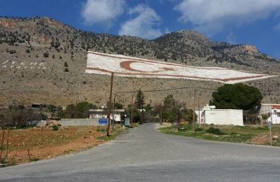 EU draws red line against upgrade of breakaway north