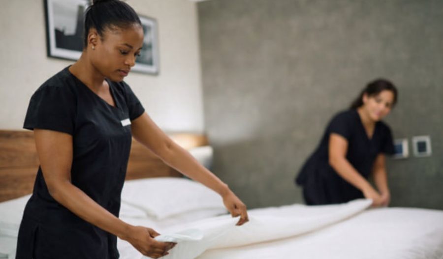 Weak oversight and steep payroll deductions leave many migrant workers underpaid while raising risks for key sectors such as tourism. Photo credit: Unsplash