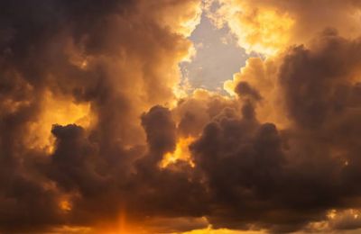 Mornings are for errands, afternoons are for the thunder to take center stage. Photo credit: Unsplash