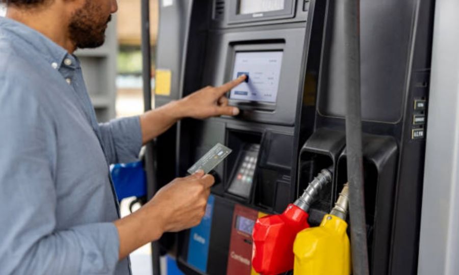Fuel subsidy falls short at the pump, consumer group says